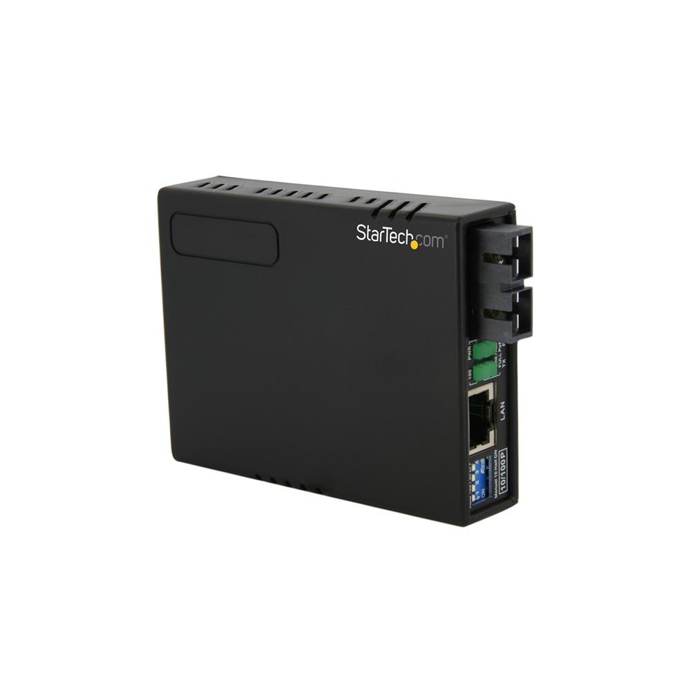 StarTech.com 10/100 Multi Mode Fiber to Ethernet Media Converter SC 2km with PoE StarTech.com 10/100 Multi Mode Fiber to Ethernet Media Converter SC 2km with PoE