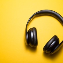 LOGITECH ULTIMATE EARS WONDERBOOM 3 -JOYOUS BRIGHTS